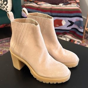 Dolce Vjta Ankle Booties